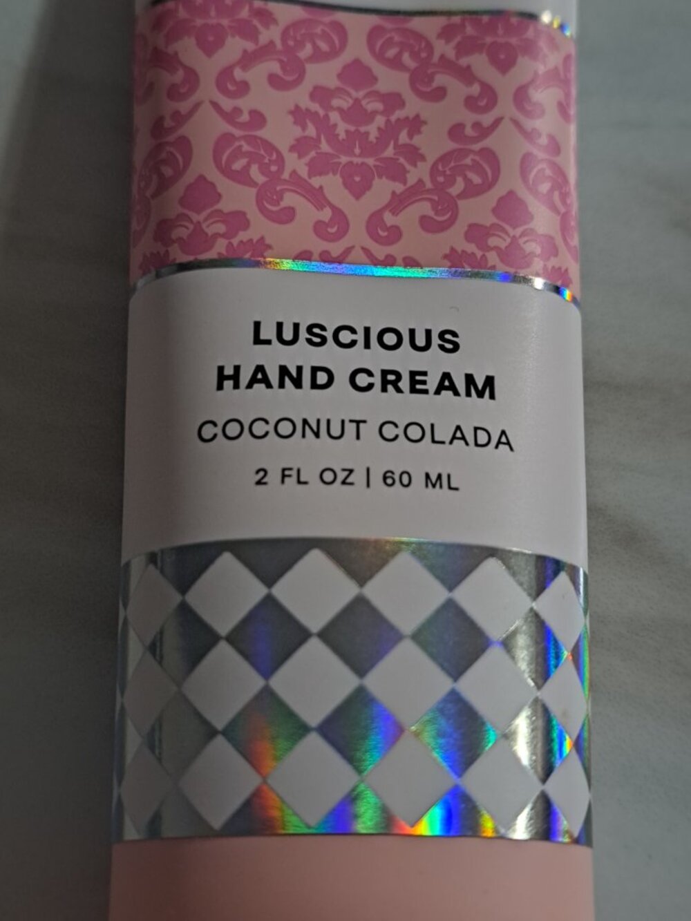 REFRESHMENTS LUSCIOUS HAND CREAM IN COCONUT COLADA